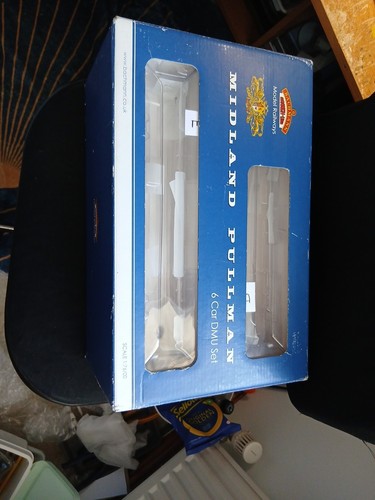 Bachmann blue pullman six car - blue,