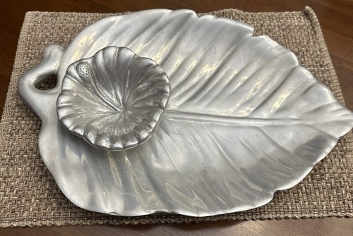 Leaf shape serving tray chip - shape,