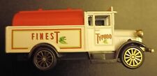 Corgi Typhoo Tea - MORRIS TRUCK 1997 diecast 1.63 RED/WHITE *Clearance Sale*