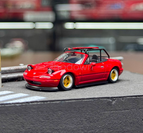 Red miata mx5 eunos - mt,