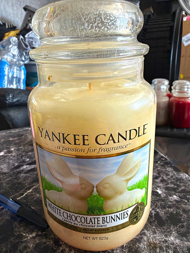 Yankee candle white chocolate - candle,