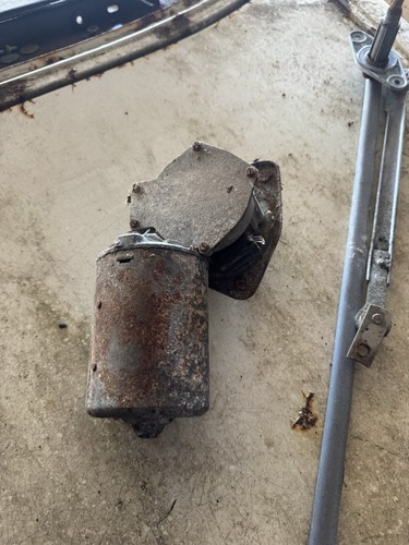 Mercedes w114 w115 wiper - mercedes,