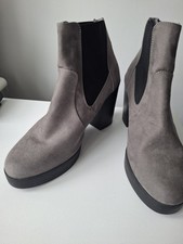 Primark Grey wide fit Suede Chelsea Ankle Boots Size 8 UK Block Heel