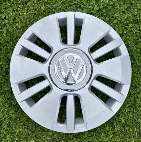 Volkswagen wheel trim - up,