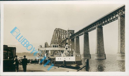 Queensferry car ferry - car,