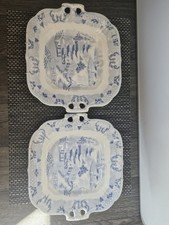 Vintage Willow wall plates x2