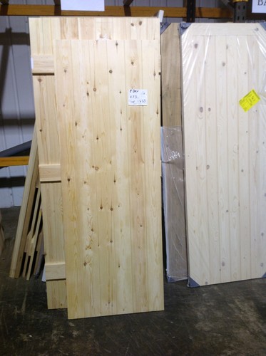 Pine ledged door - pine, groove