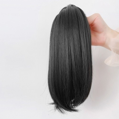 Claw clip ponytail - ponytail, short