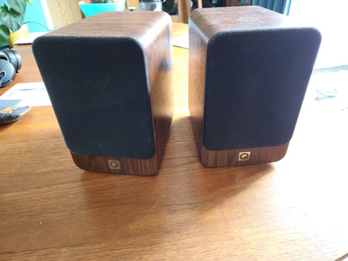 Acoustics bookshelf speakers - q-acoustics,