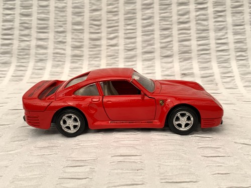 Scale diecast red porsche - 1/24,