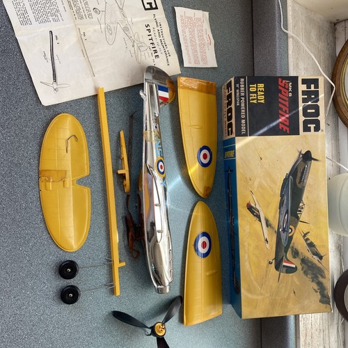 Vintage frog spitfire - vintage,