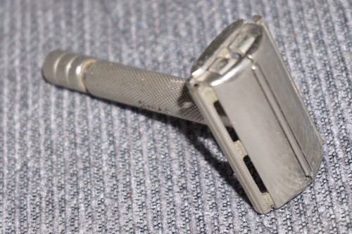 Gillette double razor - gillette, in