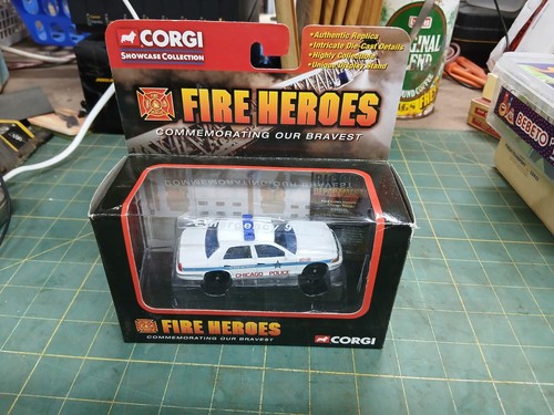 Corgi fire heroes ford - ford, crown