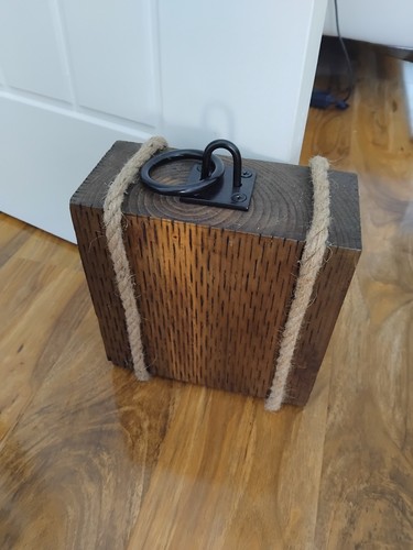 Reclaimed wooden waxed - wooden, dark