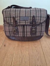 Barbour Men's Tarras Wool Leather Trim Messenger Bag
