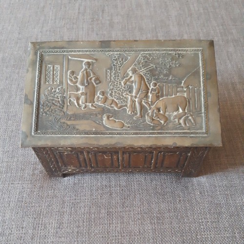 Jacobs biscuit tin - biscuit,