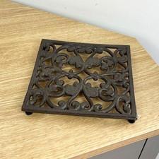 Trivet Cast Iron Vintage Pot