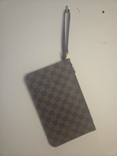 Louis Vuitton Neverfull Pouch