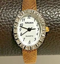 Vintage Gruen Quartz Genuine Diamonds Bezel Gold Plated Ladies Dress Watch Works