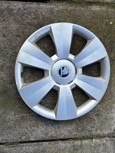Skoda fabia wheel trim x - 15",