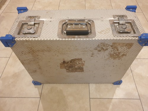 Aluminium custom flight - aluminium, case