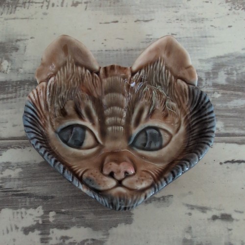 Wade whimsy cat face - cat, trinket