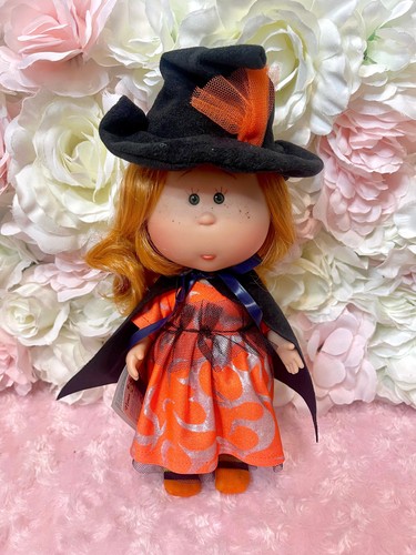 Nines little mia - little, halloween