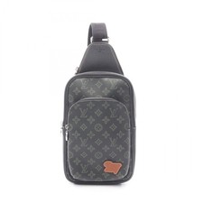 LOUIS VUITTON Avenue Sling Bag