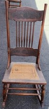 Vintage Rocking Chair – GDC