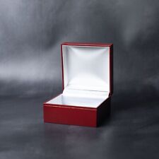 SNAP SHUT RED WATCH BOX FOR