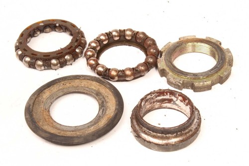 Steering head bearing discs