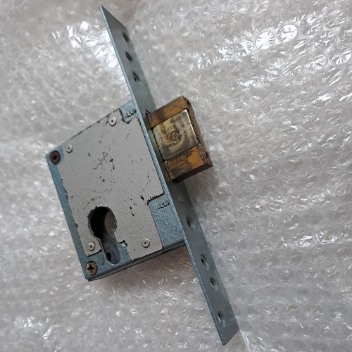 Banham mortice deadbolt front - banham,