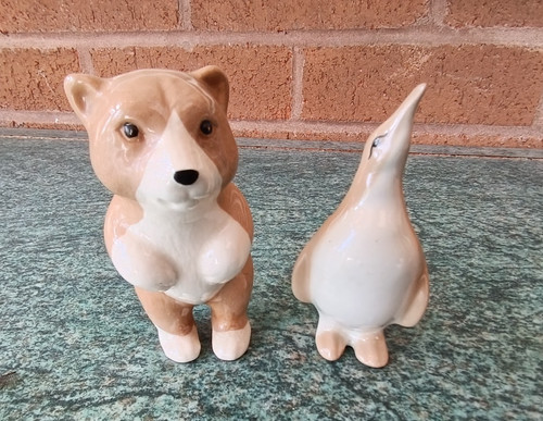 Two unusual szeiler figures - unusual,