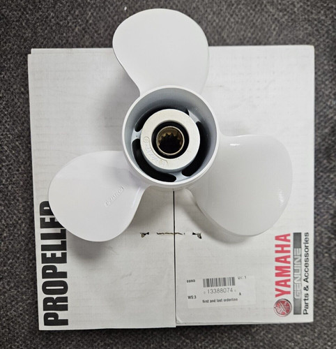 New yamaha propeller - propeller, 30