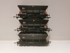 Hornby OO Gauge R6049 3 x Loadhaul HEA Hopper Wagons