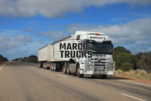 Truck photo mercedes benz - truck,
