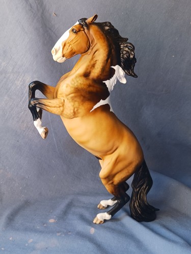 Breyer custom pluto - breyer,