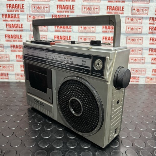 Sanyo transistor radio vintage - sanyo,