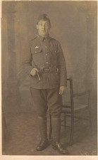 WW1  Poss  HIGHLAND LIGHT INFANTRY Regiment   Soldier  Military  Photo Postcard