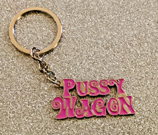 Action Movie Tarantino Kill Bill Pussy Wagon PINK Logo Alloy Key Chain Key Ring
