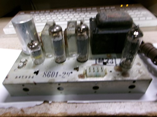 Vintage magnavox vacuum - vacuum, tube