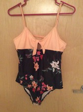 Beachsissi 1-Piece Tie Front