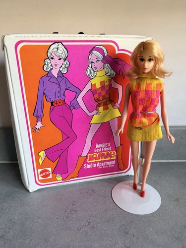 Vintage barbie walking - vintage,