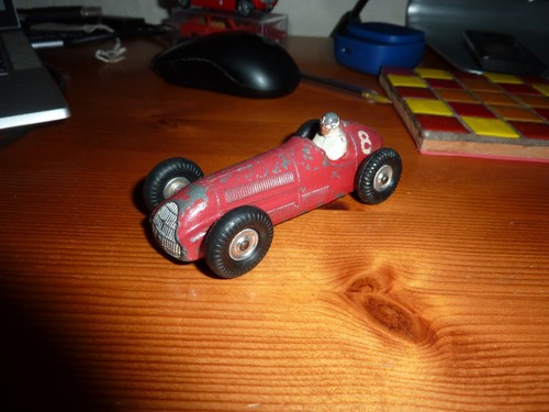 Dinky toys 232 - dinky,
