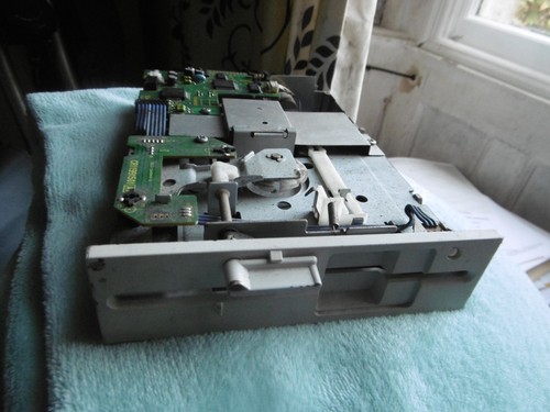 Floppy disk drive - floppy,