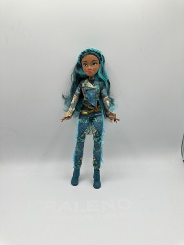 Disney descendants uma doll - descendants,