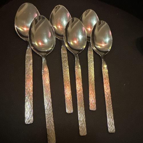 Oneida dessert spoons - 6,
