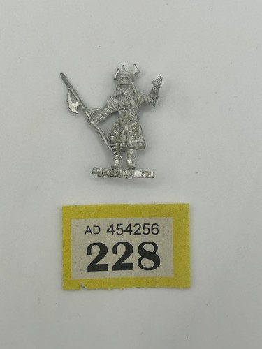 Metal easterling captain - metal,