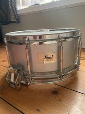 Pearl Free Floating Snare Drum 14x6.5" Silver Stunning