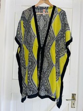 Ocean Club Vibrantly Coloured